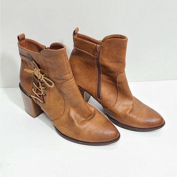 East Village Olivia Miller Block Heel Ankle Bootie Size 11 - Picture 3 of 10